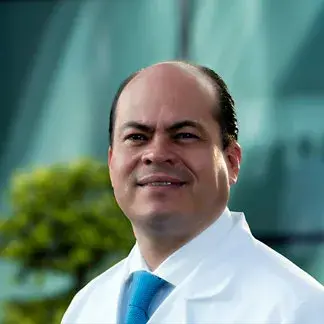 Dr Manlio Fabio Márquez Murillo del Centro Médico Saludora, especialista en Cardiología Clínica