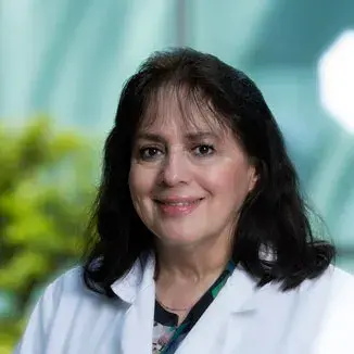 Dra Rocío del Socorro Cárdenas Cardós del Centro Médico Saludora, especialista en Oncología Pediátrica