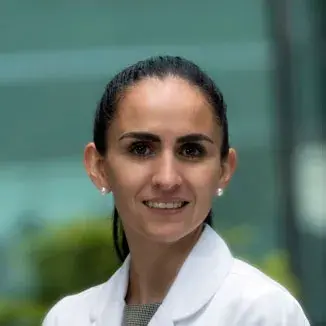 Dra Fátima González Jáuregui Díaz del Centro Médico Saludora, especialista en Cirugía General