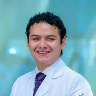Dr David Leonardo Aguilar De La Torre del Centro Médico Saludora, especialista en Cardiología Intervencionista