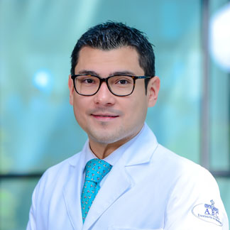 Dr. Roberto Alfaro Lara