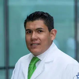 Dr Benjamín Iván Hernández Mejía del Centro Médico Saludora, especialista en Cirugía Cardíaca