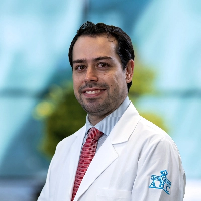 Dr Jaime Antonio Hidalgo Carrera del Centro Médico Saludora, especialista en Ginecología y Obstetricia