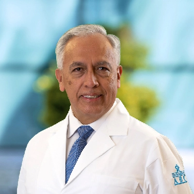 Dr Marco Antonio Alegría Loyola del Centro Médico Saludora, especialista en Neurología
