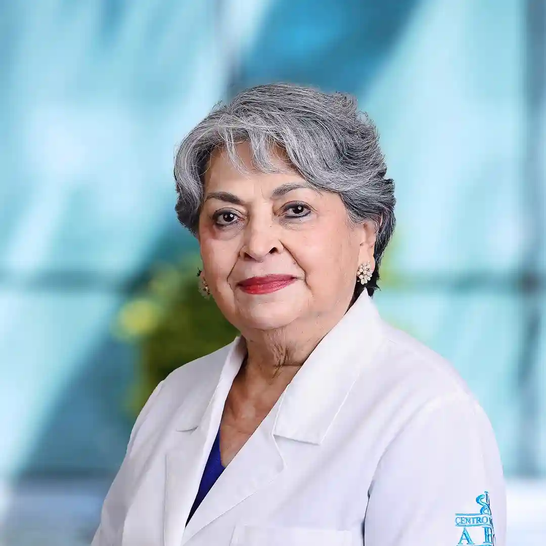 Dra Margarita Eugenia Araujo Navarrete del Centro Médico Saludora, especialista en Cuidados Paliativos
