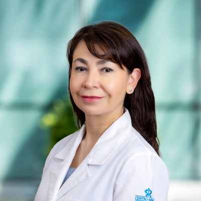 Dra Rosa Elda Barbosa Cobos del Centro Médico Saludora, especialista en Reumatología