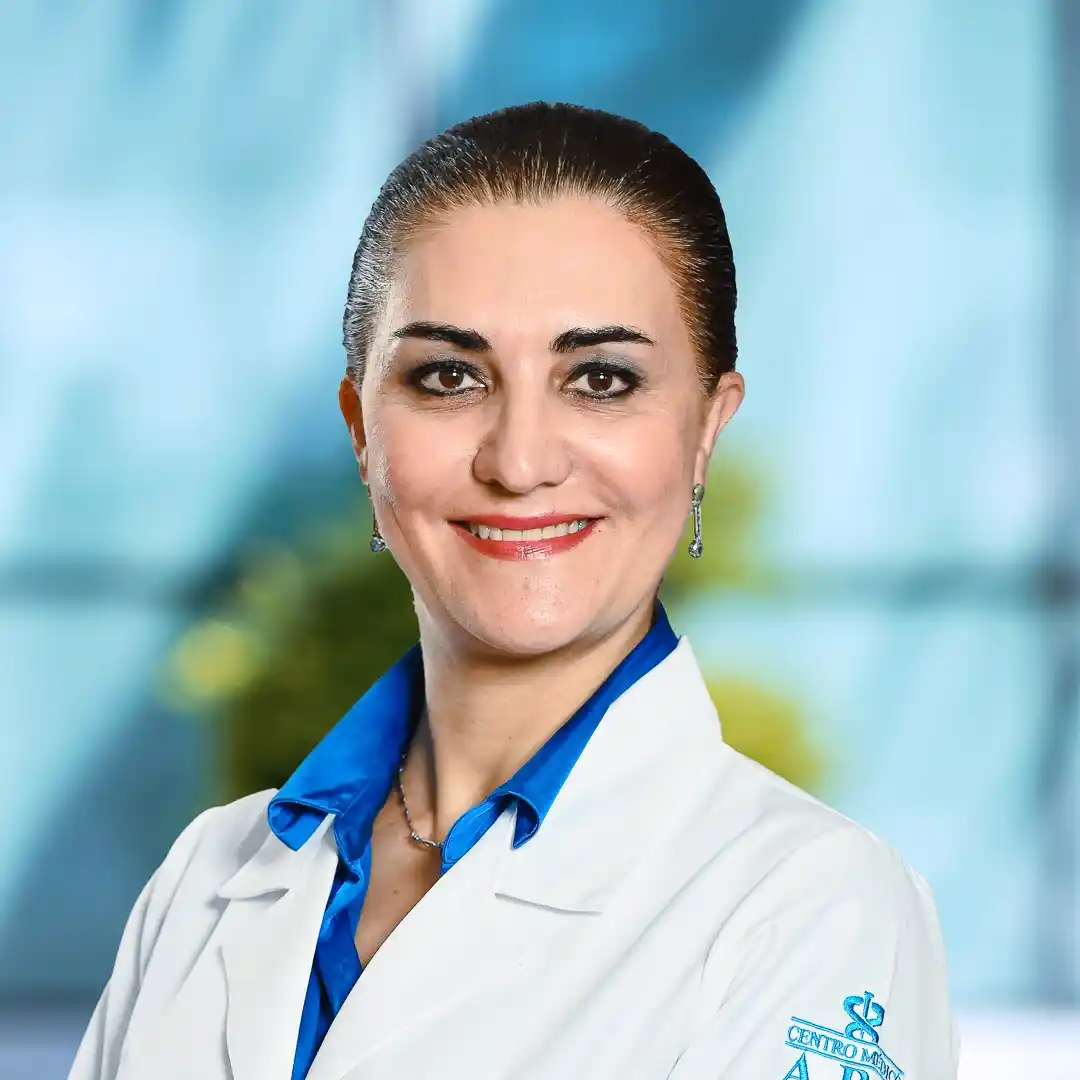 Dra Maribel De Anda Turati del Centro Médico Saludora, especialista en Oftalmología