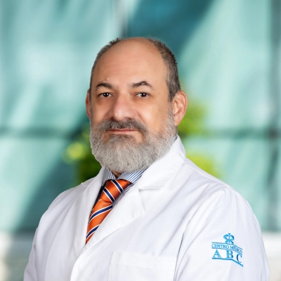 Dr Luis Martín Garrido García del Centro Médico Saludora, especialista en Cardiología Pediátrica