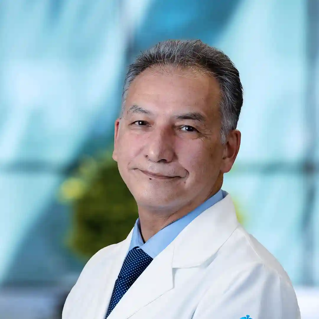 Dr Enrique Gómez Morales del Centro Médico Saludora, especialista en Hematología