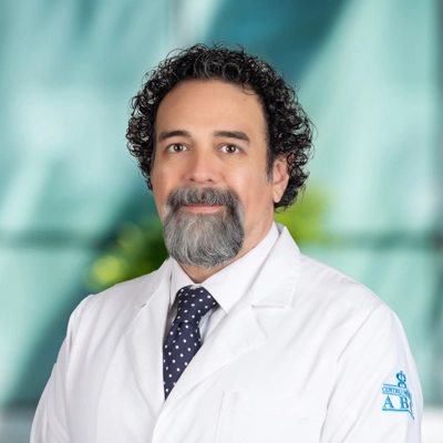 Dr Diego Lozoya González del Centro Médico Saludora, especialista en Endoscopía