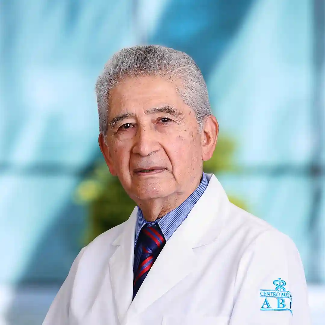 Dr Manuel Roberto Morales Polanco del Centro Médico Saludora, especialista en Hematología
