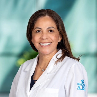 Dra Fabiola Pérez Juárez del Centro Médico Saludora, especialista en Cardiología Pediátrica