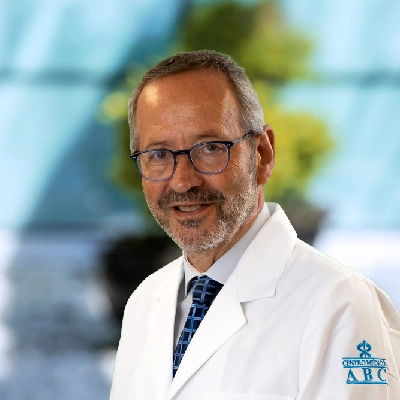 Dr David Bernardo Szydlo Kon del Centro Médico Saludora, especialista en Psiquiatría Adultos