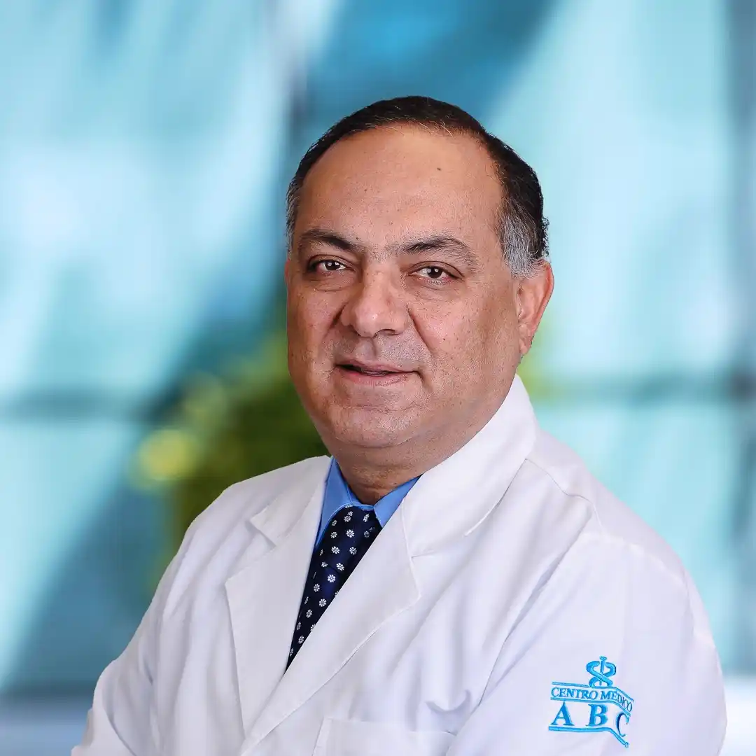 Dr Jorge Arturo Zavala Habib del Centro Médico Saludora, especialista en Otorrinolaringología y Cirugía de cabeza y cuello