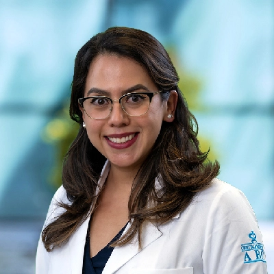 Dra Marta Elda Brito de León del Centro Médico Saludora, especialista en Medicina de Rehabilitación