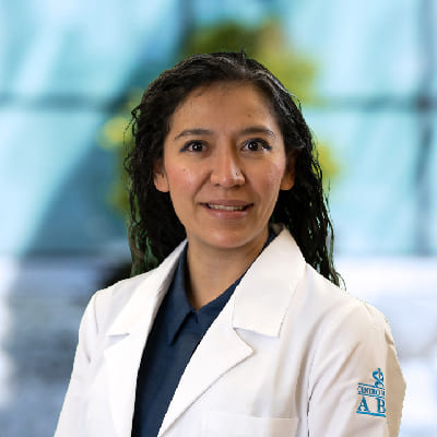 Dra. Lorena Reyes Santos