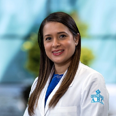 Dra Ana Gabriela Sánchez Cárdenas del Centro Médico Saludora, especialista en Dermatología