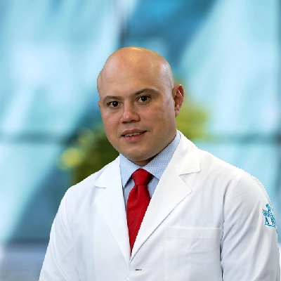 Dr Humberto Paredes Martínez de Arredondo del Centro Médico Saludora, especialista en Gastroenterología