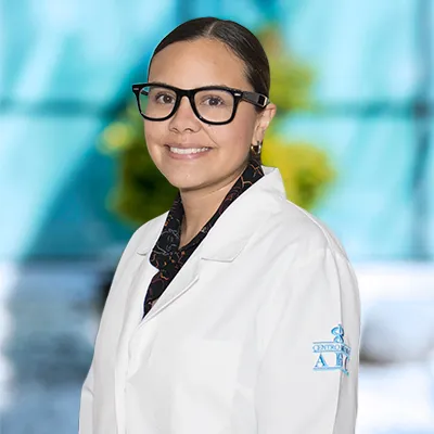 Dra Anel Herrera Hernández del Centro Médico Saludora, especialista en Psiquiatría Adultos