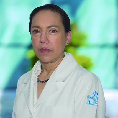 Dra Cecilia Frías León del Centro Médico Saludora, especialista en Psiquiatría Adultos