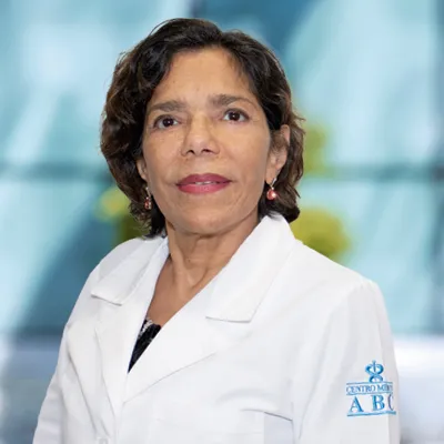 Dra Marcela del Pilar Berrocal Revueltas del Centro Médico Saludora, especialista en Anestesiología