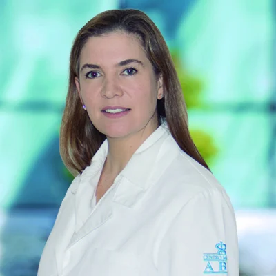 Dra Daniella Gómez Pue del Centro Médico Saludora, especialista en Ginecología y Obstetricia