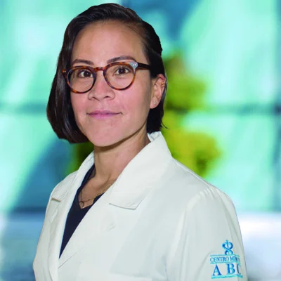 Dra Claudia Sánchez Torres del Centro Médico Saludora, especialista en Anestesiología