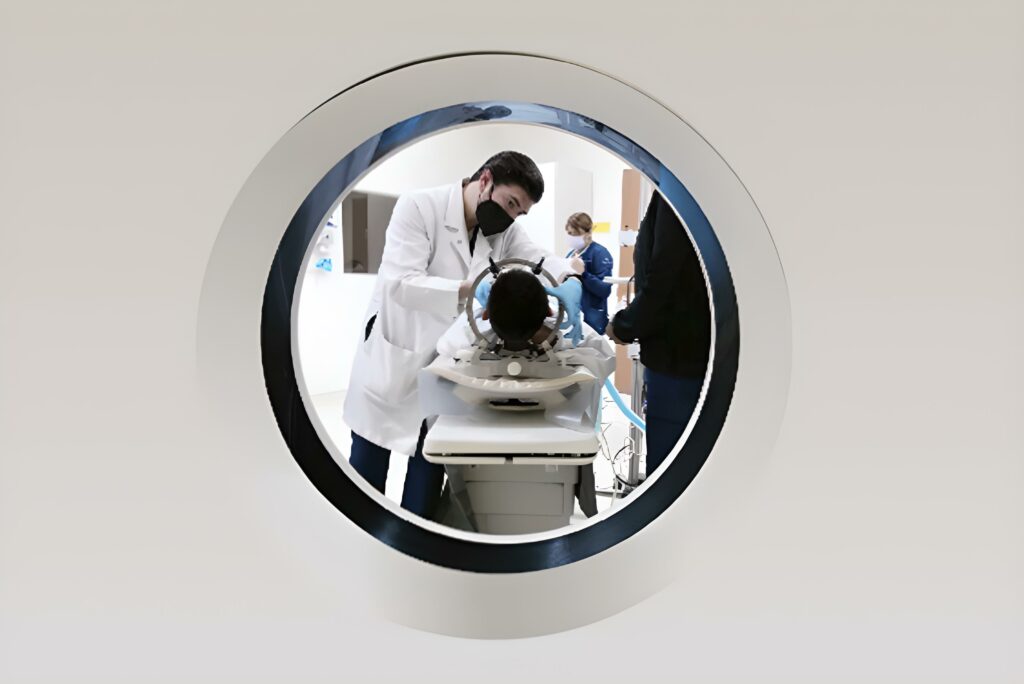 Nuevo procedimiento de implantación de electrodos intracraneales para el diagnóstico y tratamiento especializado en epilepsia