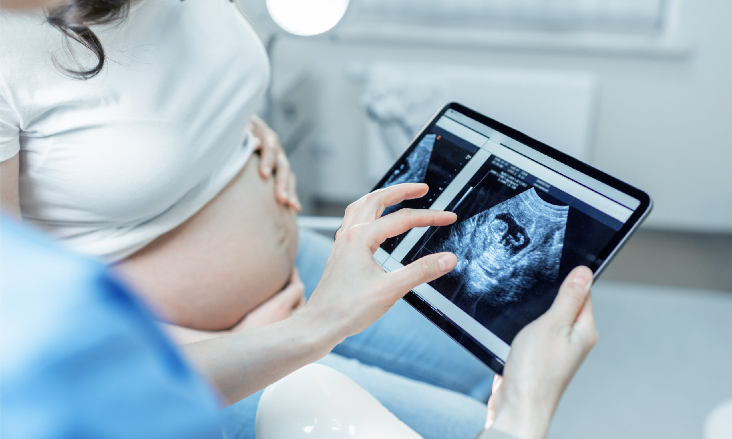 Simposio de Ginecología y Obstetricia del Centro Médico Saludora