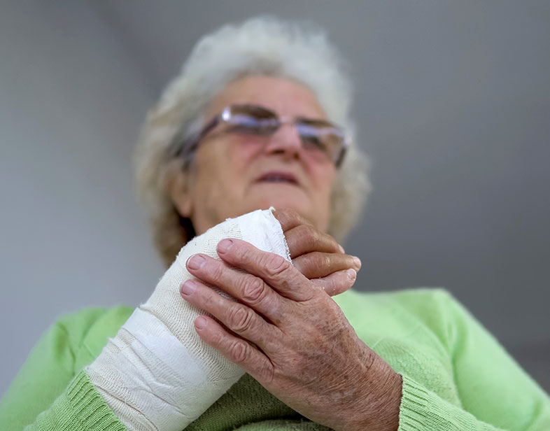 Fracturas por caída en el adulto mayor